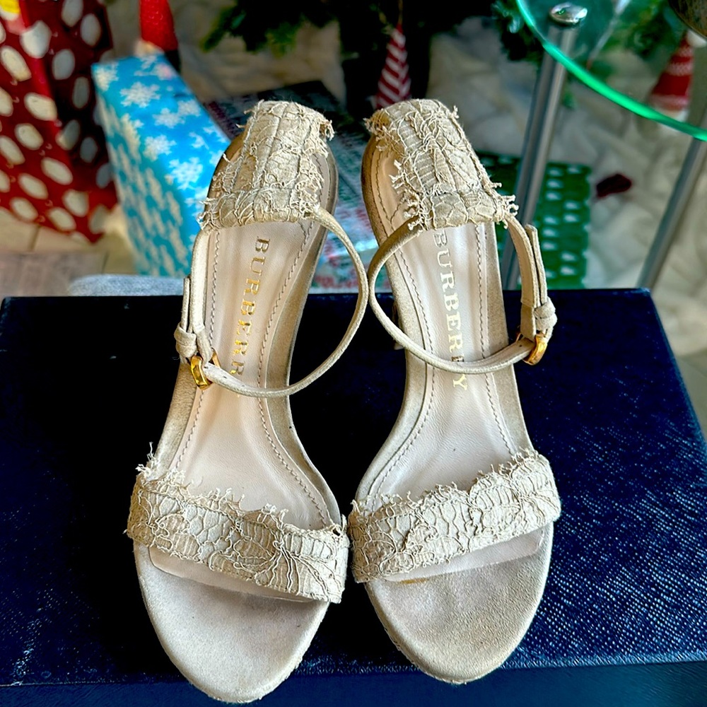 Burberry heels 36
